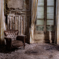 Toile de fond de fauteuil marron de chambre abandonnée pour la photographie SBH0294