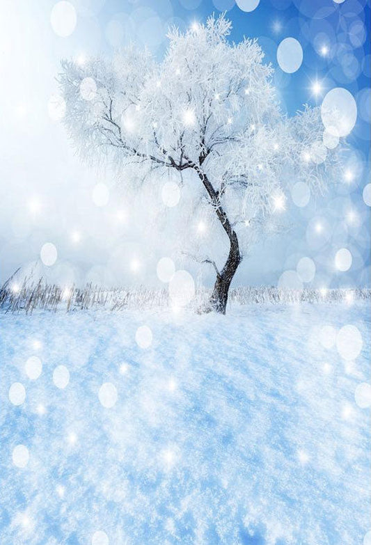 Toile de fond bokeh la neige blanche et l'arbre pour la photographie de la saison d'hiver