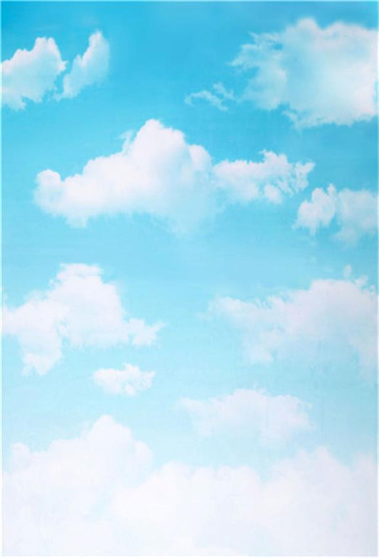 Toile de fond de ciel bleu et nuage blanc bébé pour la photographie