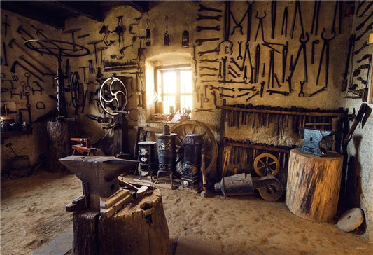 Toile de fond d'atelier d'outils anciens de studio photo de grange vintage