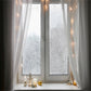 Toile de fond de Noël de fenêtre d'hiver de neige