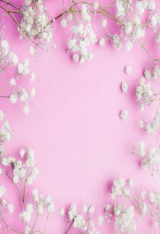 Toile de fond rose de petites fleurs blanches pour la photographie de la Saint-Valentin
