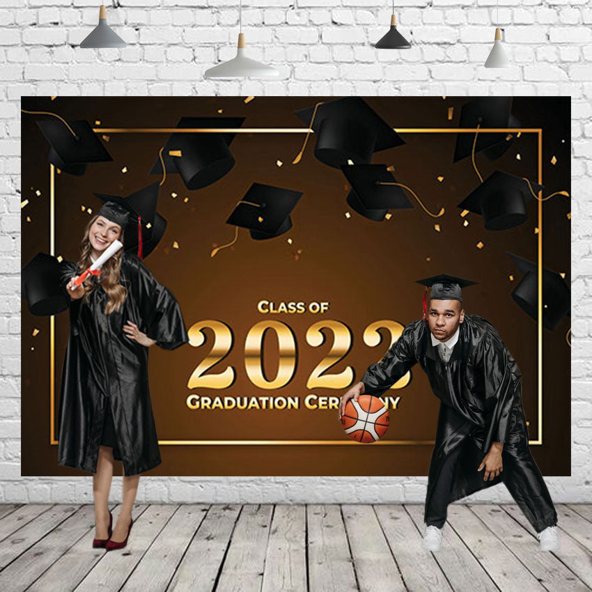 Toile de fond marron chapeau célibataire 2022 de fête de remise des diplômes pour la photographie SBH0079